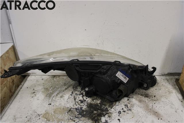 Frontlykt venstre halogen til Peugeot 5008 2010-2017 (Type I)  (6208N9|)