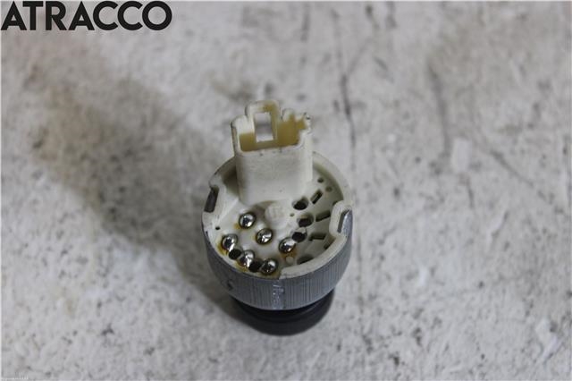 Bryter diverse til Toyota RAV4 2000-2006 (Type II)  (8411942010|)