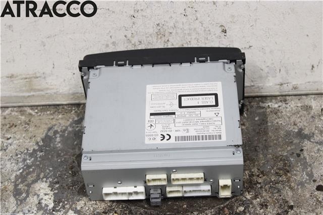 Bilstereo til Toyota Auris 2010-2012 (Type I, Fase 2)  (8614002100|)