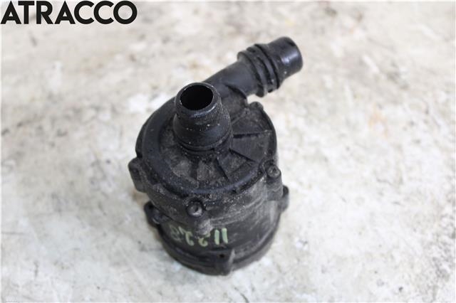 Vannpumpe til BMW X5 2013-2018 (F15) (F15) (860202106|)