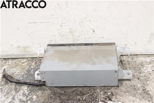 Bilstereo CD-veksler til Toyota Land Cruiser 120 2002-2009  (8627060070|)