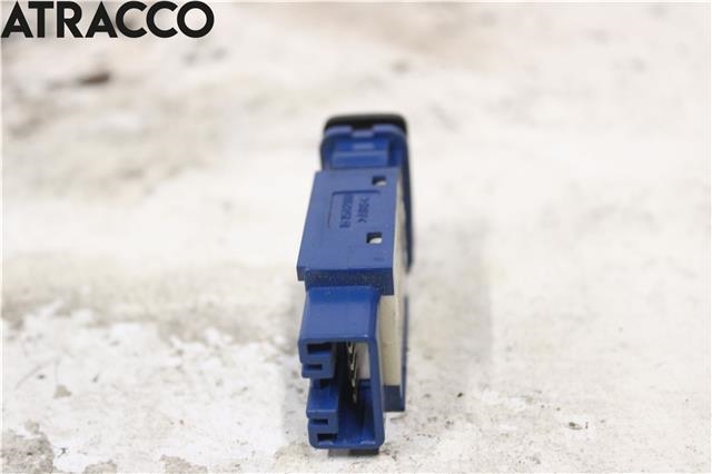 Bryter diverse til Toyota Land Cruiser 120 2002-2009  (8487160030|)