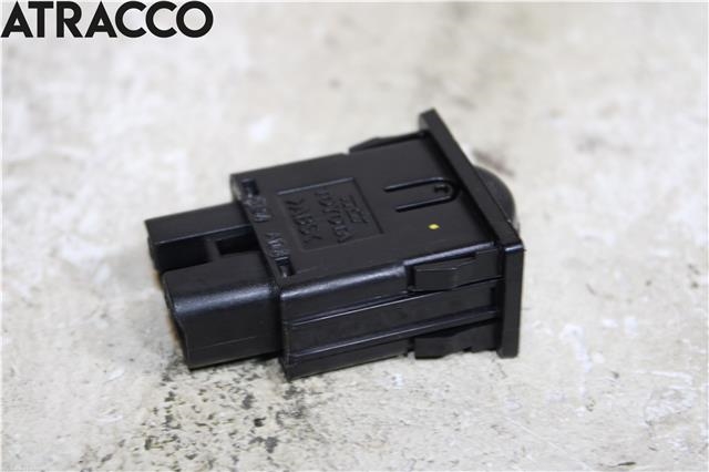 Frontlykter til Toyota Corolla 2002-2007  (8415202021|)