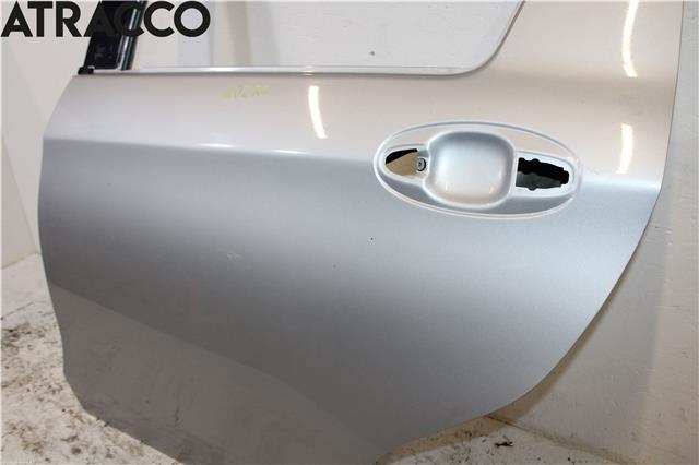 Dør venstre bak til Toyota Yaris 2012-2014 (Type III, Fase 1)  (670040D210|)