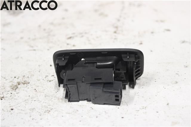 Bryter ruteheis til Volvo V40 2012-2019  (31334569|)