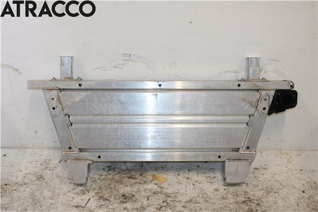 Travers foran hoved til Volvo XC40 2018-2024  (32346665|)