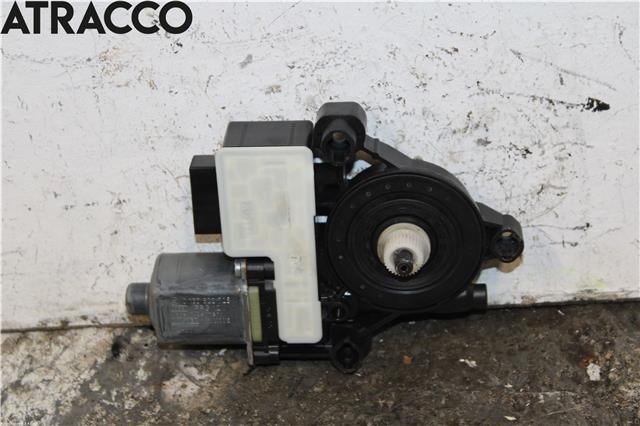 Ruteheis til VW Golf VI 2008-2012  (5Q0959407|)