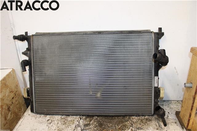 Radiator (manuell gir) til VW Caddy, 2010-2015 (Type III, Fase 2)  (1K0121251CL)