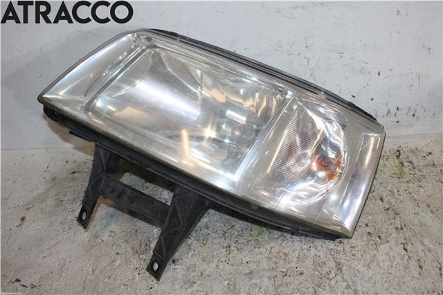 Frontlykt venstre halogen til VW Transporter / Caravelle 2009-2015 (Fase 2) (T5) (T5) (7H1941017N|)