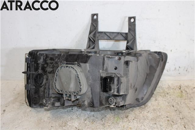 Frontlykt høyre halogen til VW Transporter / Caravelle 2009-2015 (Fase 2) (T5) (T5) (7H1941017N|)