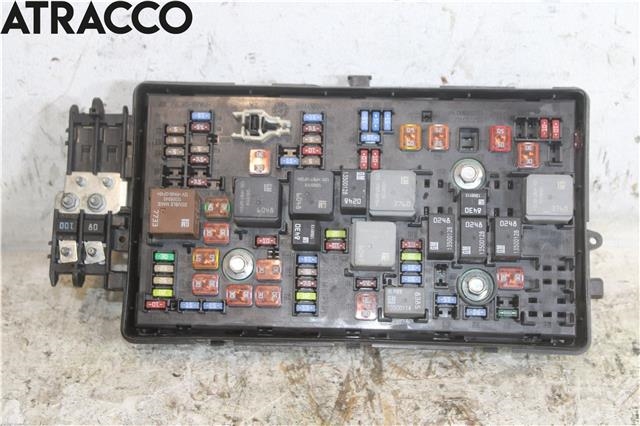 Sikringsboks til Opel Insignia A 2009-2014  (529050199|)