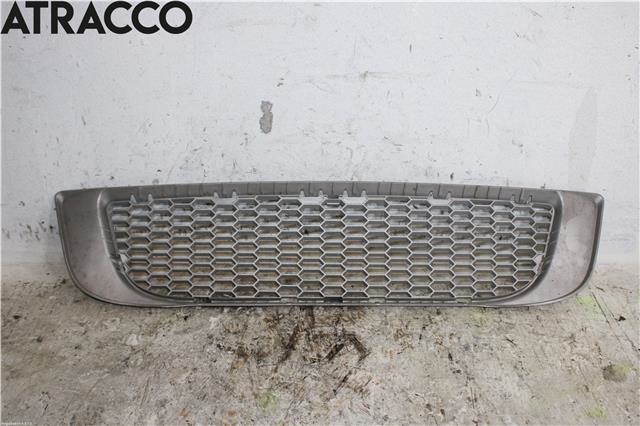 Grill til BMW X3, 2007-2010 (Fase 2) (E83) (E83) (51113417722)