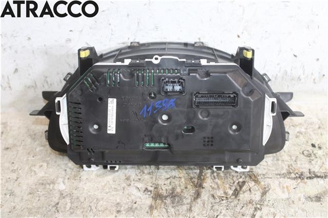 Instrumentpanel til Toyota Auris 2013-2015 (Type II, Fase 1)  (838000ZU80|)