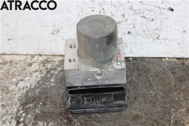 ABS sentral til Toyota Avensis, 2009-2015 (Type III, Fase 1)  (4405005230)
