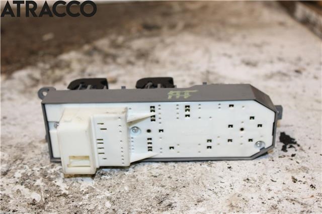 Bryter ruteheis til Toyota Auris 2010-2012 (Type I, Fase 2)  (8482002210|)