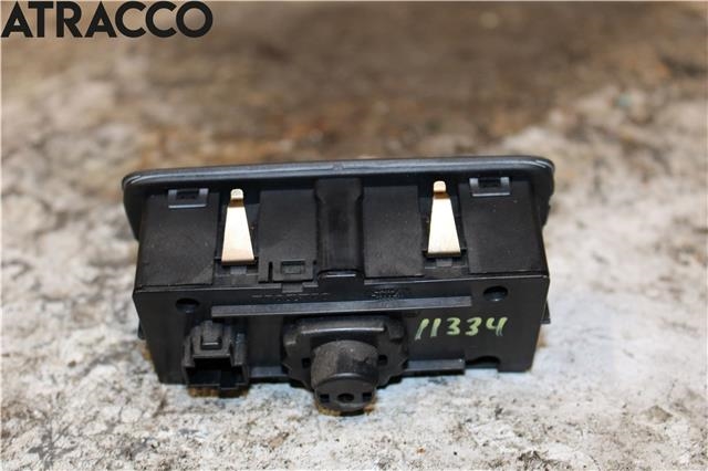 Bryter lys til Volvo XC60 2008-2013 (Type I, Fase 1)  (31443846|)