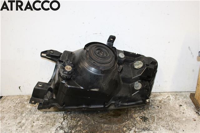 Frontlykt høyre halogen til Mitsubishi Pajero 2000-2006 (Type III) (8301A294|)
