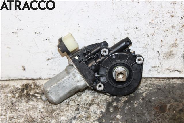 Ruteheis til Mitsubishi Pajero 2000-2006 (Type III)  (MR989948|)