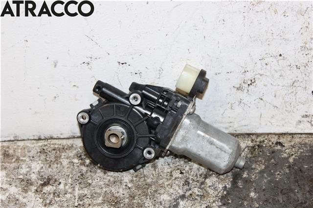 Ruteheis til Mitsubishi Pajero 2000-2006 (Type III)  (MR989947|)
