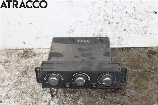 Varmeapparat betjening til Mitsubishi Pajero, 2000-2006 (Type III) (7820A031)