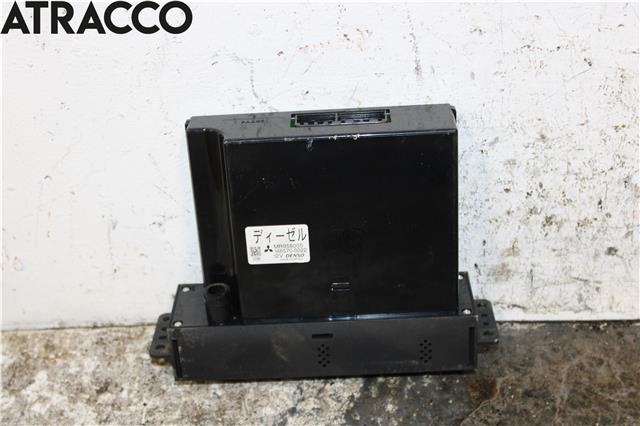 Varmeapparat betjening til Mitsubishi Pajero 2000-2006 (Type III)  (7820A031|)