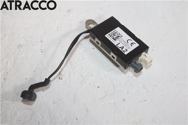Antenne forsterker til Tesla Model X 2016-->> (144894600B|)