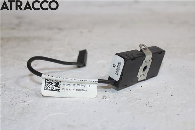 Antenne navigasjon til Tesla Model X 2016-->>  (101200201B|)