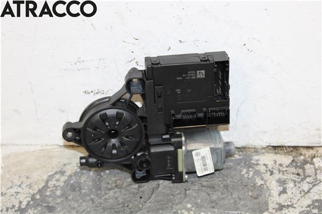 Ruteheis til VW Passat 2011-2015 (B7) (B7) (3AA959702A|)