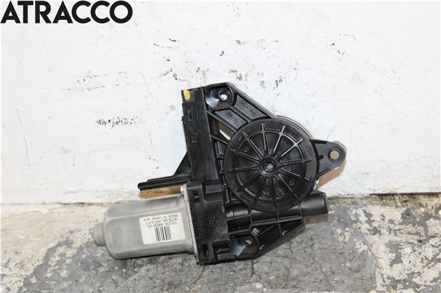 Ruteheis til Volvo V40 2012-2019  (31253062|)