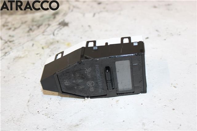 Instrument klokke til Toyota Auris 2015-2019 (Type II, Fase 2) (8391002200|)