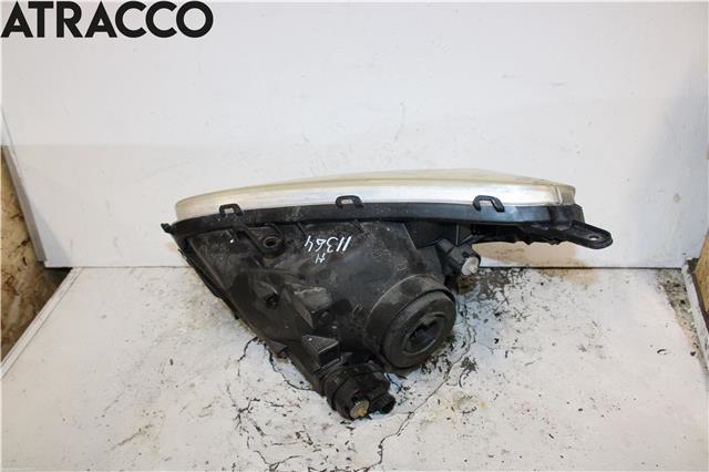 Frontlykt høyre halogen til Toyota RAV4 2000-2006 (Type II)  (8111042160|)