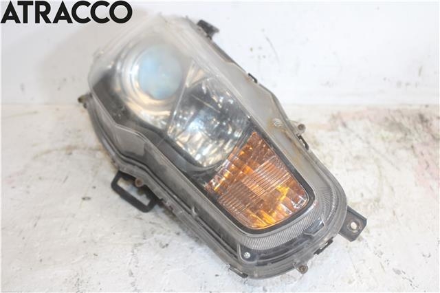 Frontlykt høyre halogen til Mitsubishi Lancer 2008-2017  (8301B428|)