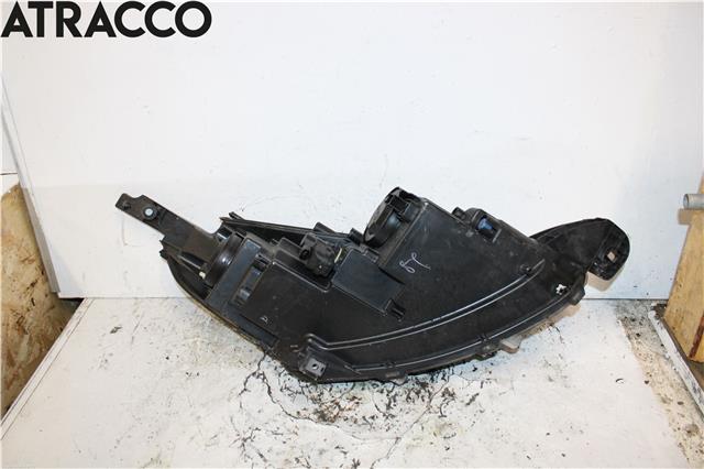 Frontlykt venstre halogen til Peugeot 2008 2013-2019 (Type I)  (9825313980|)