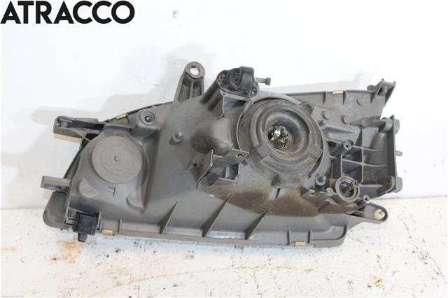 Frontlykt høyre halogen til Toyota Hiace 2001-2006 (Fase 2) (8111026083|)