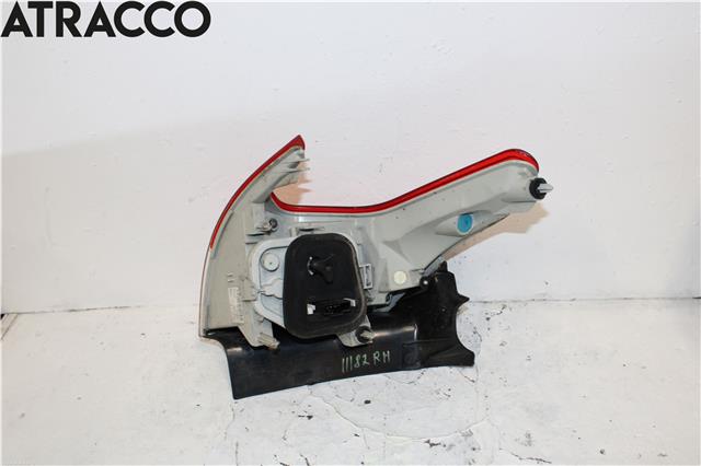 Baklykt høyre til Peugeot 2008 2013-2019 (Type I)  (9678074380|)