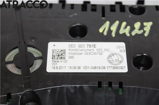 Instrumentpanel til Škoda Octavia 2017-2020 (Type III, Fase 2) (5E0920751E|)