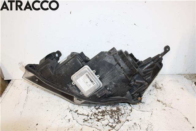 Frontlykt høyre halogen til Opel Astra J 2010-2015  (13306934|)