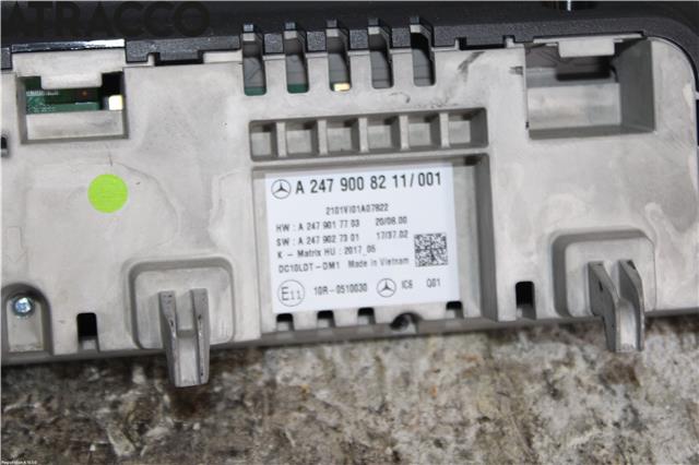 Instrumentpanel til Mercedes EQC 2019-->>  (A2479008211|)