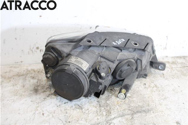 Frontlykt venstre halogen til VW Passat 2005-2010 (B6) (B6) (3C0941005AA|)