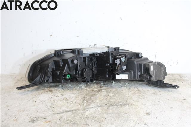 Frontlykt høyre halogen til Kia Soul 2014-2019 (Type II)  (92101J2020|)