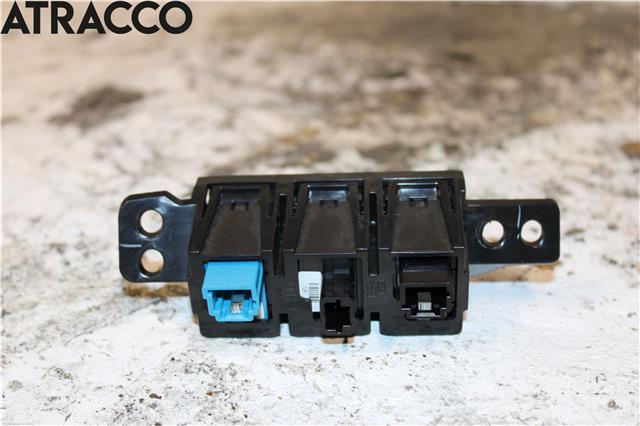 Diverse deler til Nissan Leaf 2011-2017 (Type I)  (251451KA0A|)