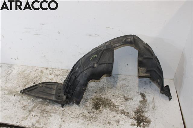 Skjerm locari venstre foran til Mazda CX-3, 2015-2022  (D10E56130A)