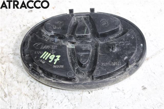 Emblem til Toyota Yaris 2006-2009 (Type II, Fase 1) (753110D030|)