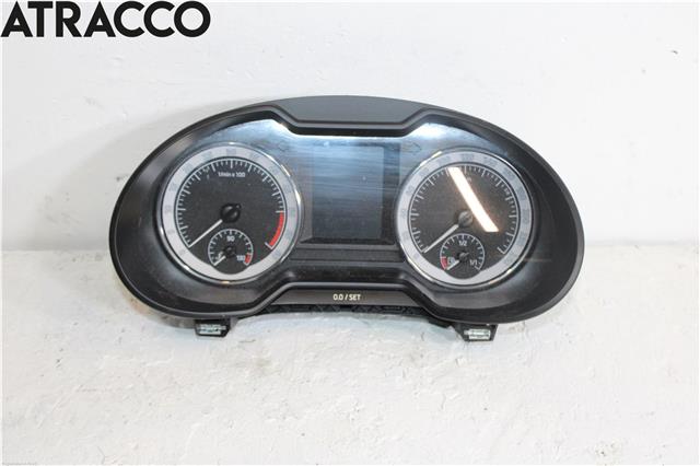 Instrumentpanel til Škoda Octavia 2017-2020 (Type III, Fase 2) (5E0920751D|)