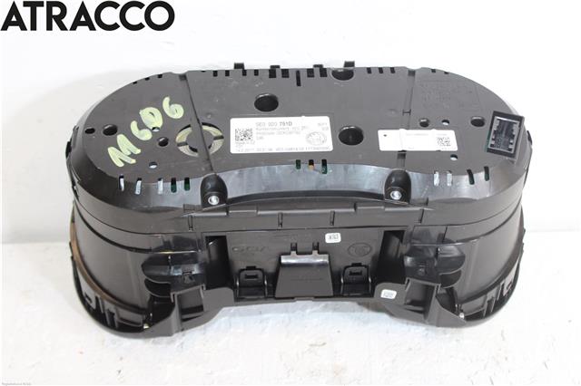 Instrumentpanel til Škoda Octavia 2017-2020 (Type III, Fase 2) (5E0920751D|)