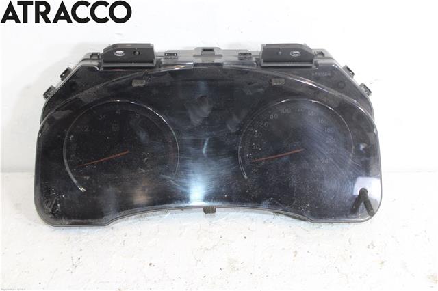 Instrumentpanel til Toyota Avensis, 2009-2015 (Type III, Fase 1)  (5E0920751D)