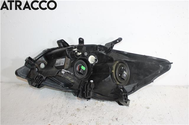Frontlykt høyre halogen til Toyota Auris 2010-2012 (Type I, Fase 2)  (8113002A40|)