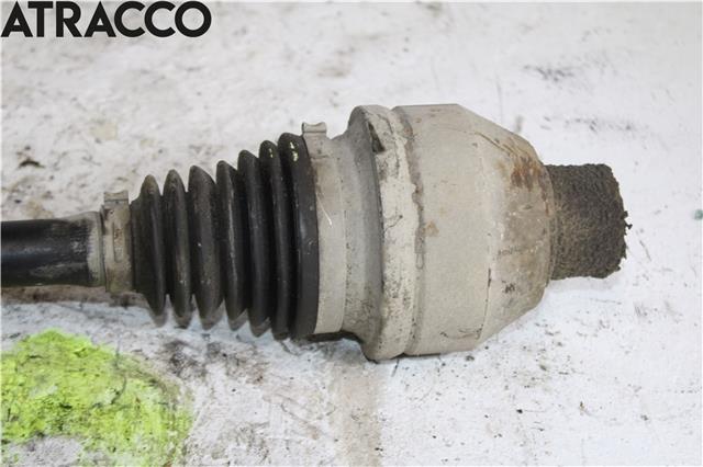 Drivaksel høyre bak til VW Transporter / Caravelle 2009-2015 (Fase 2) (T5) (T5) (7E0407272AK|)