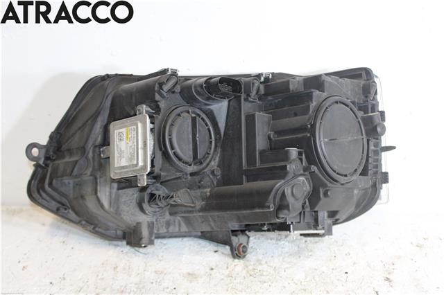 Frontlykt høyre halogen til VW Transporter / Caravelle 2009-2015 (Fase 2) (T5) (T5) (7E5941018B|)