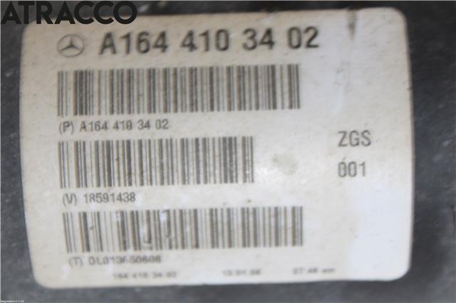 Mellomaksel til Mercedes GL 2006-2012 (X164) (X164) (A1644102102|)